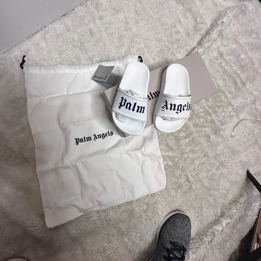 Palm Angels Toddler Pool Slides. NIB. Tags Not included. Size 26/US 9.5 Toddler
